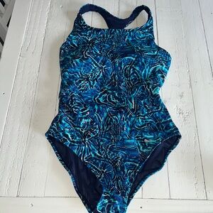 Ladies medium TYR one piece, razorback Swim Blue Patterned Swimsuit NWOT